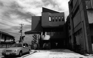 難波 伸男