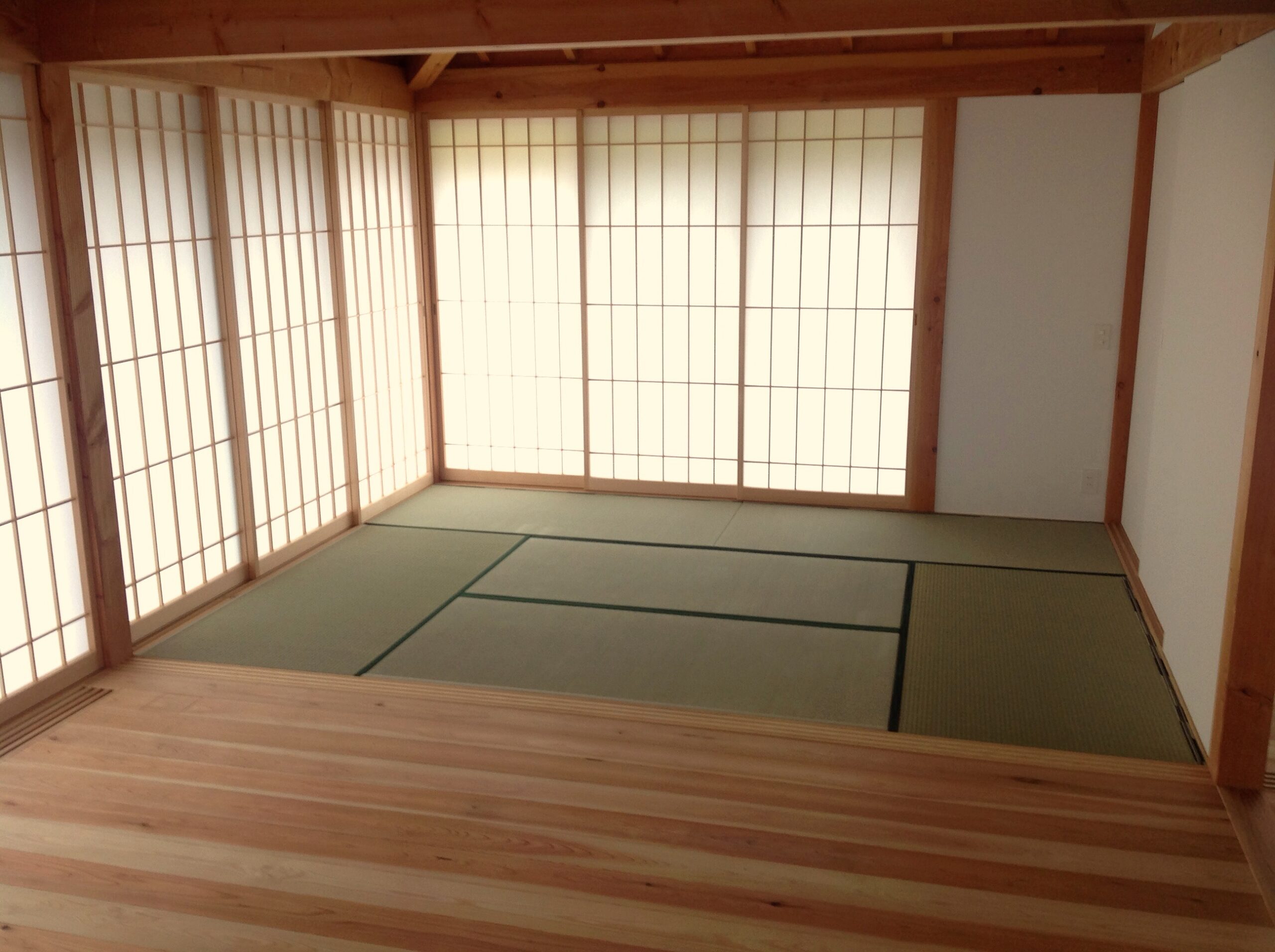 まがりや