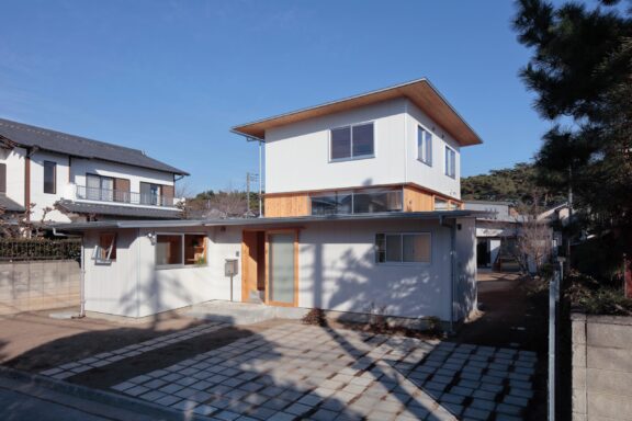敷島の家