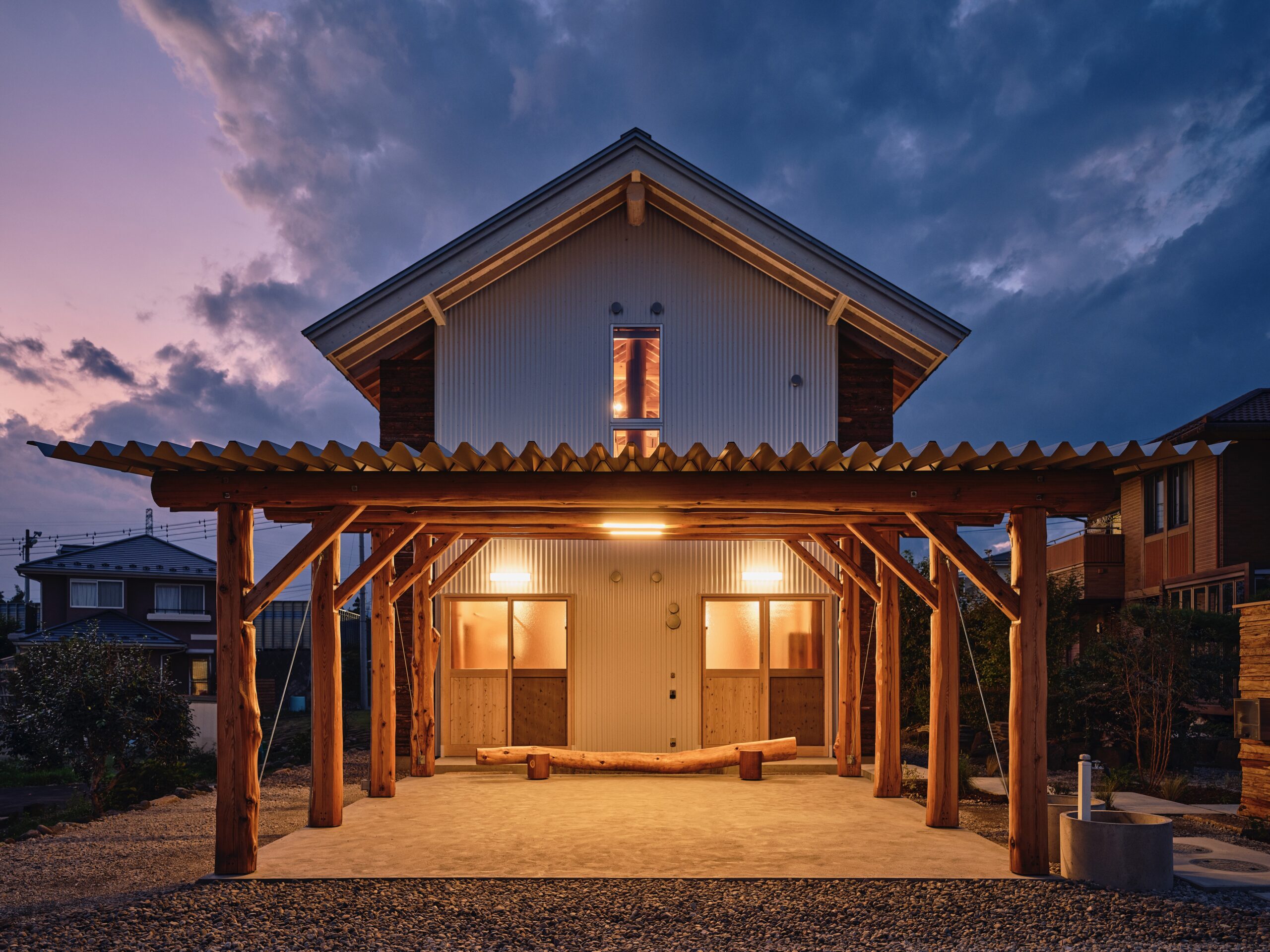 屋敷林の家