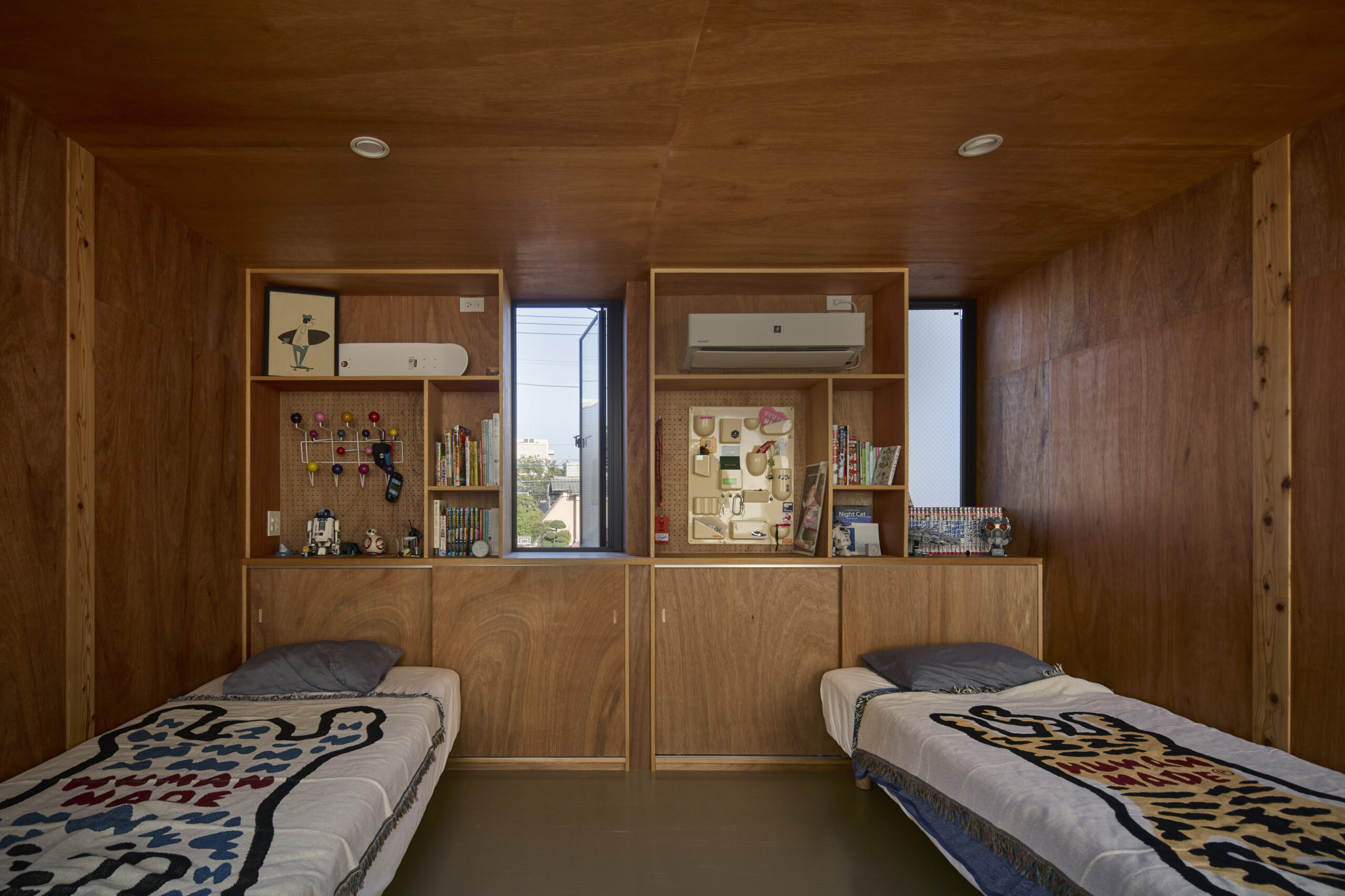 前橋の道の輪郭